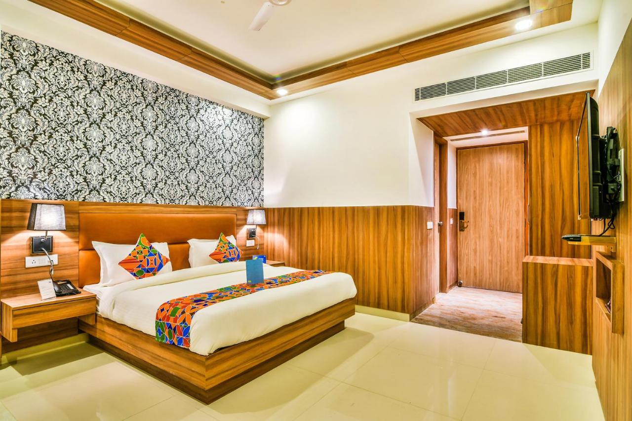 Hotel Staybook - Rove Airport