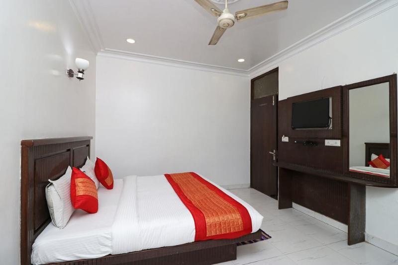 Oyo Flagship Kumar Palace 3*