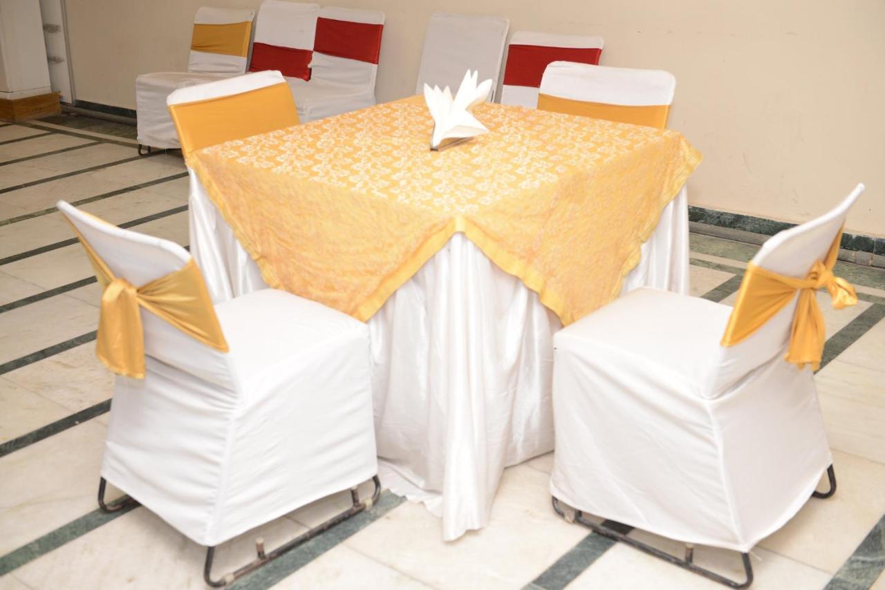 Balsons Continental 3* New Delhi