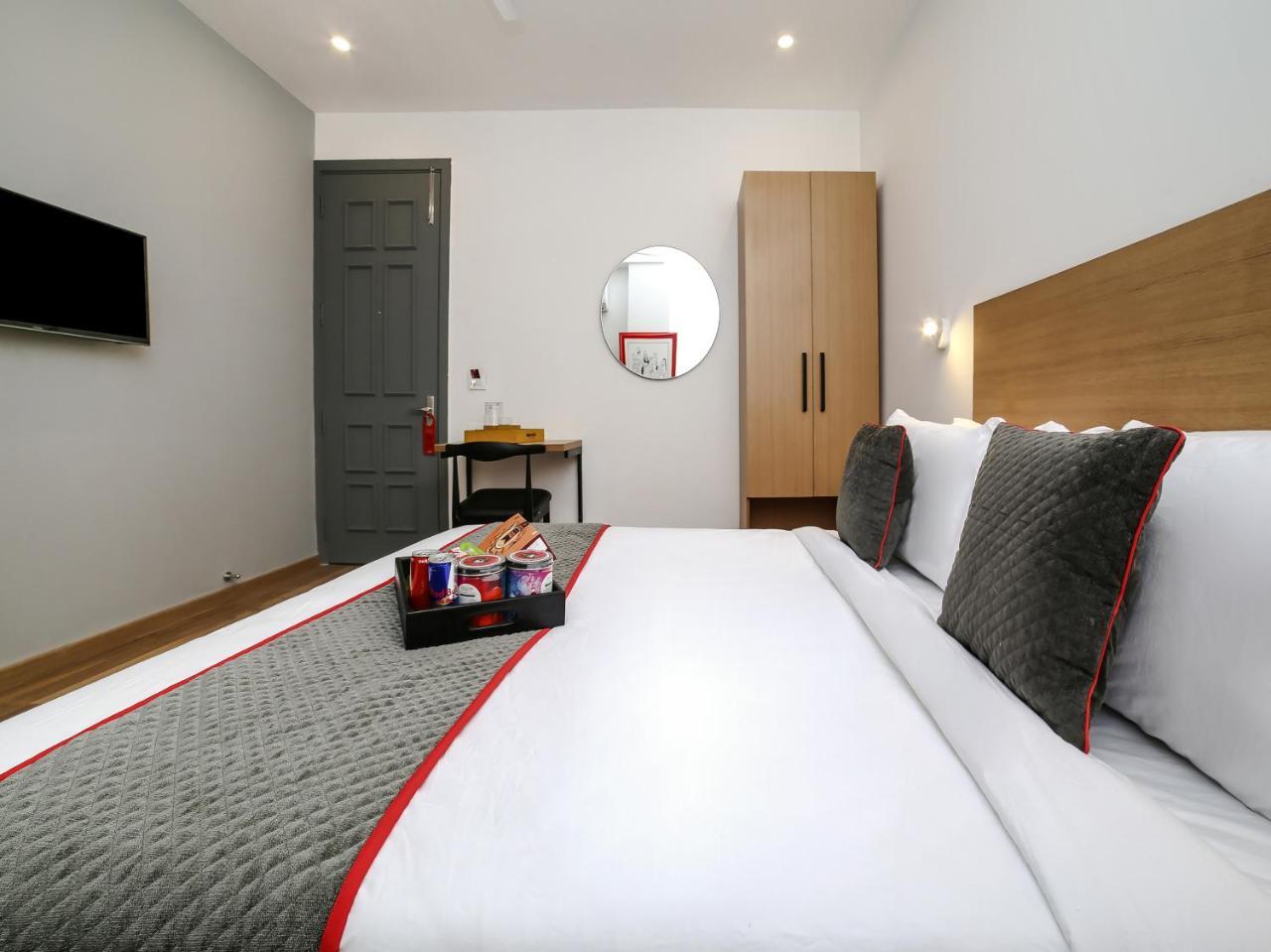 Hotel Oyo Townhouse 80 Meera Bagh 3*