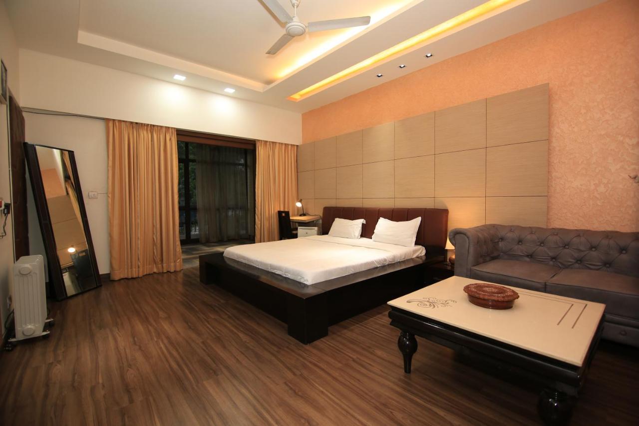 Avanti Tenantry-luxurious Service * New Delhi