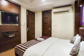 Oyo 1912 Dada Hotel 3*