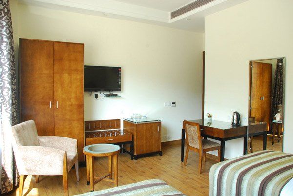 Alpina & Hotel New Delhi