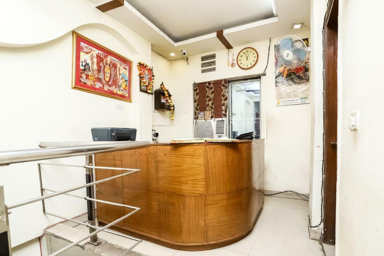 Oyo 9448 Karan Palace 3*