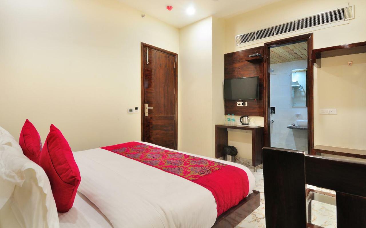 Del - 115 Hotel