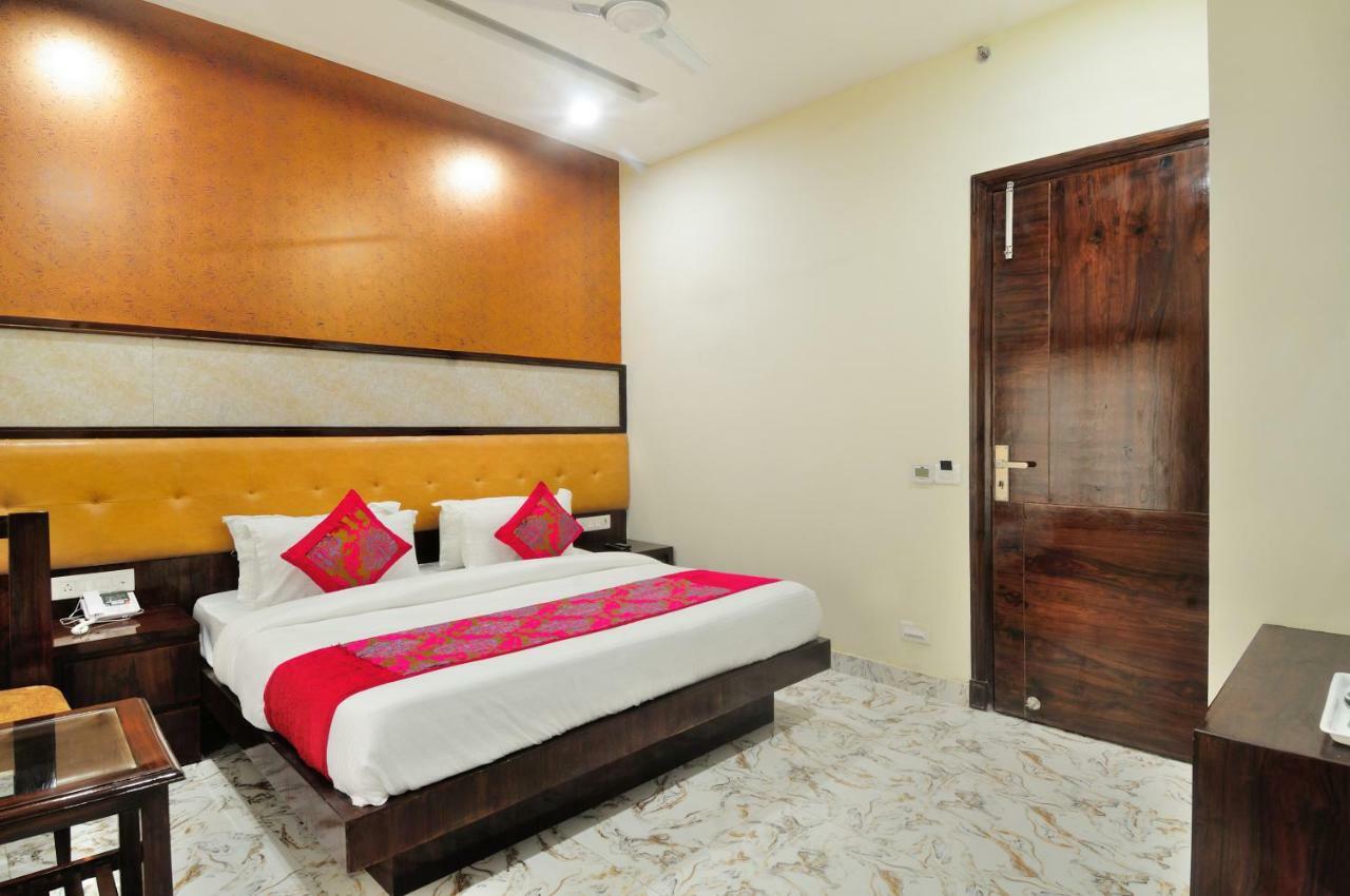 Del - 115 Hotel