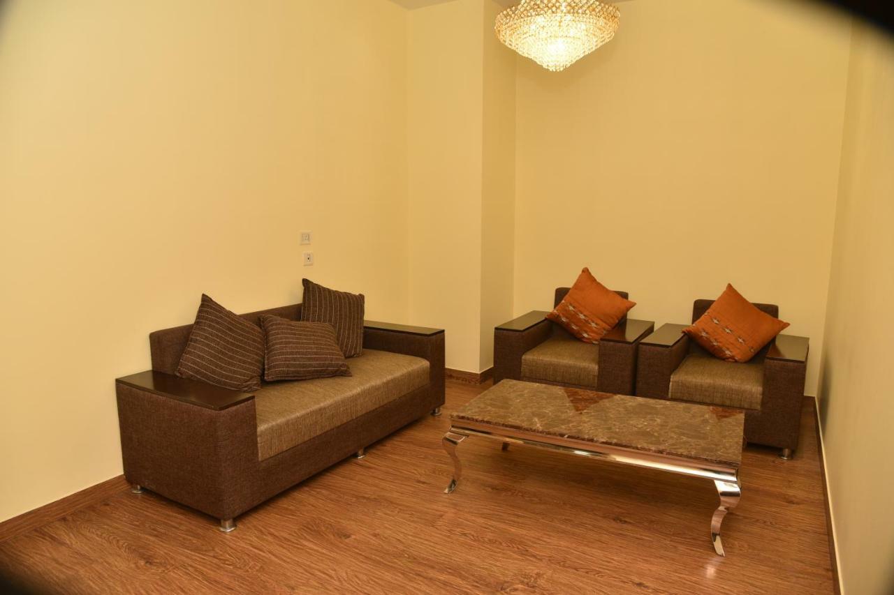 Opulent By Udman Chhattarpur
