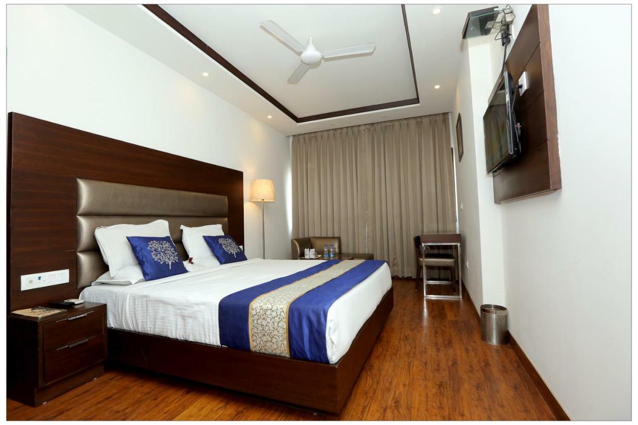 Hotel Airport The R Blues - New Delhi