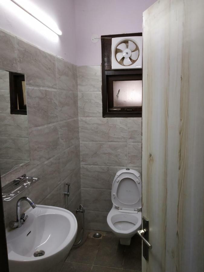 The Raveesh E24 - 2bhk Serviced *