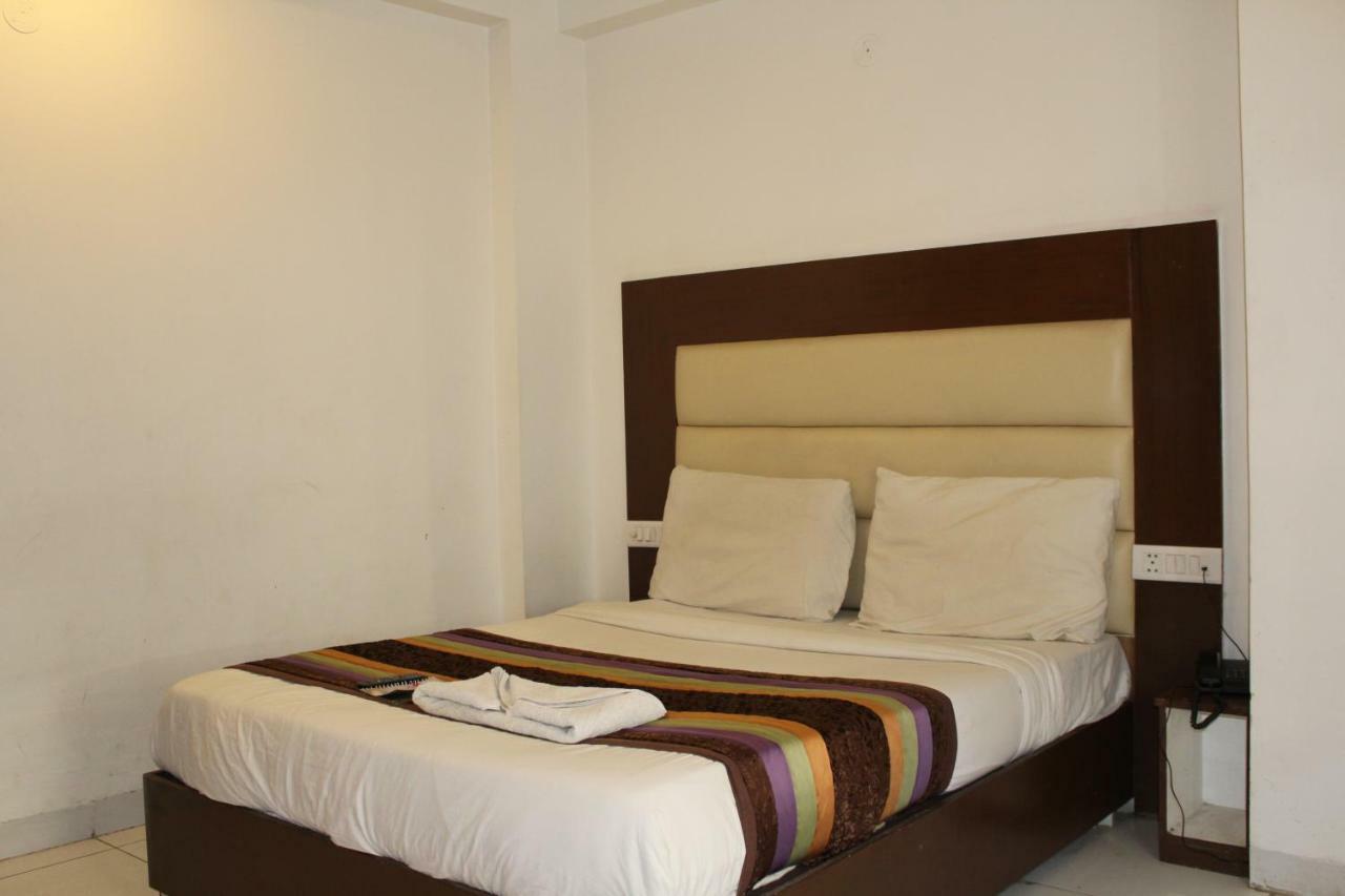 Hotel Opal