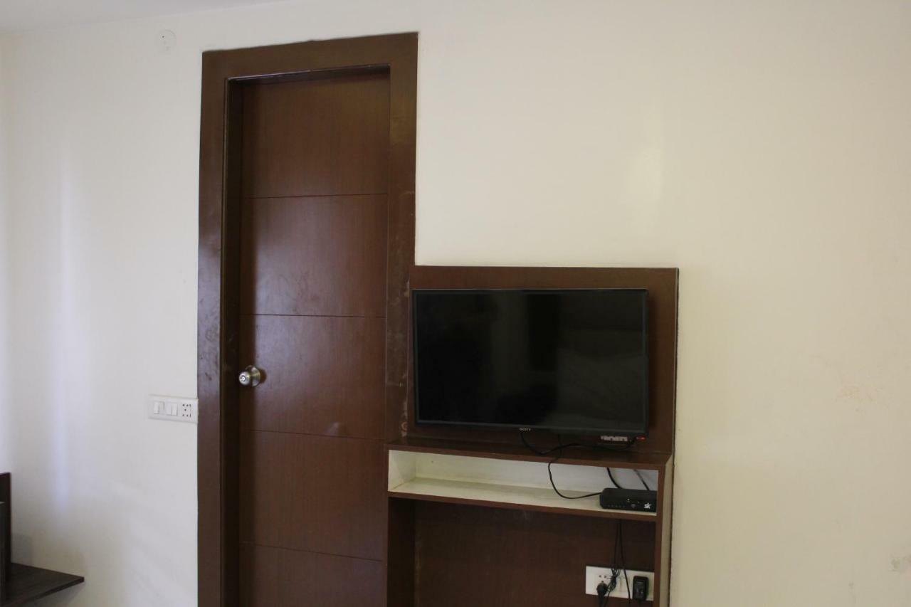 Opal Hotel 3*