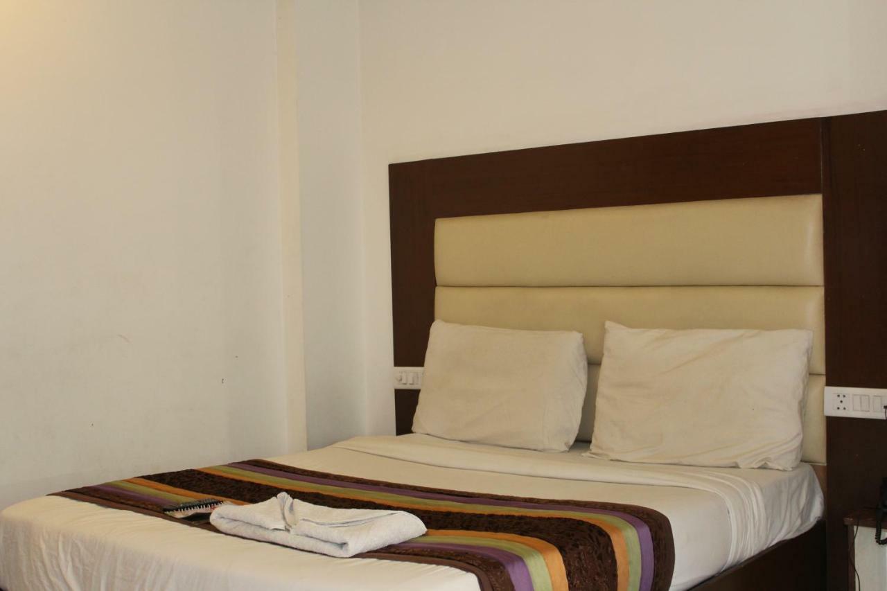 Hotel Opal