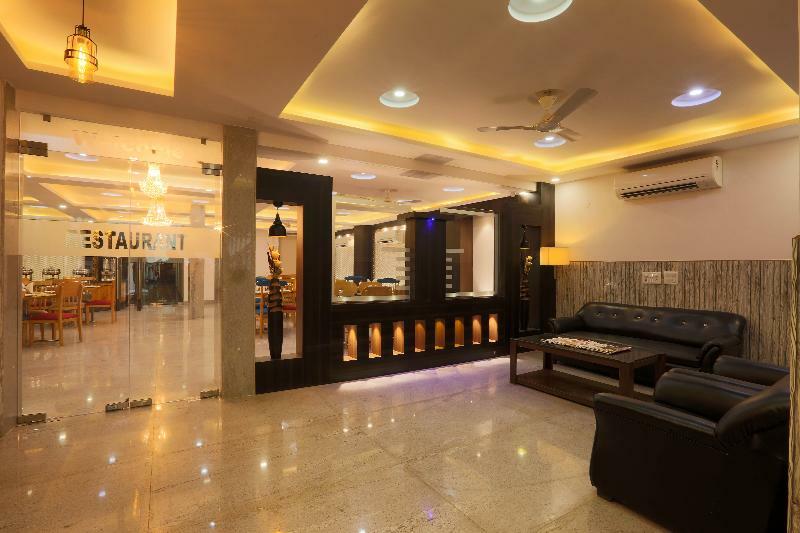 Hotel Arch - Near Aerocity 4*