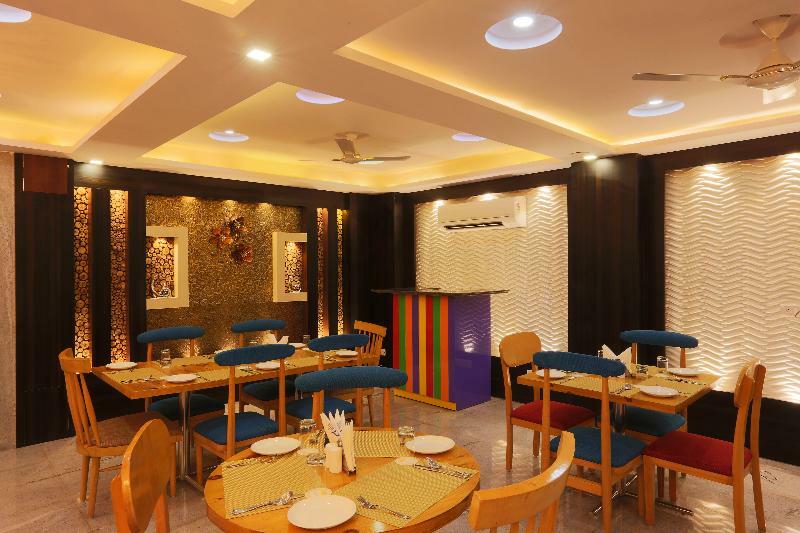 Hotel Arch - Near Aerocity 4*