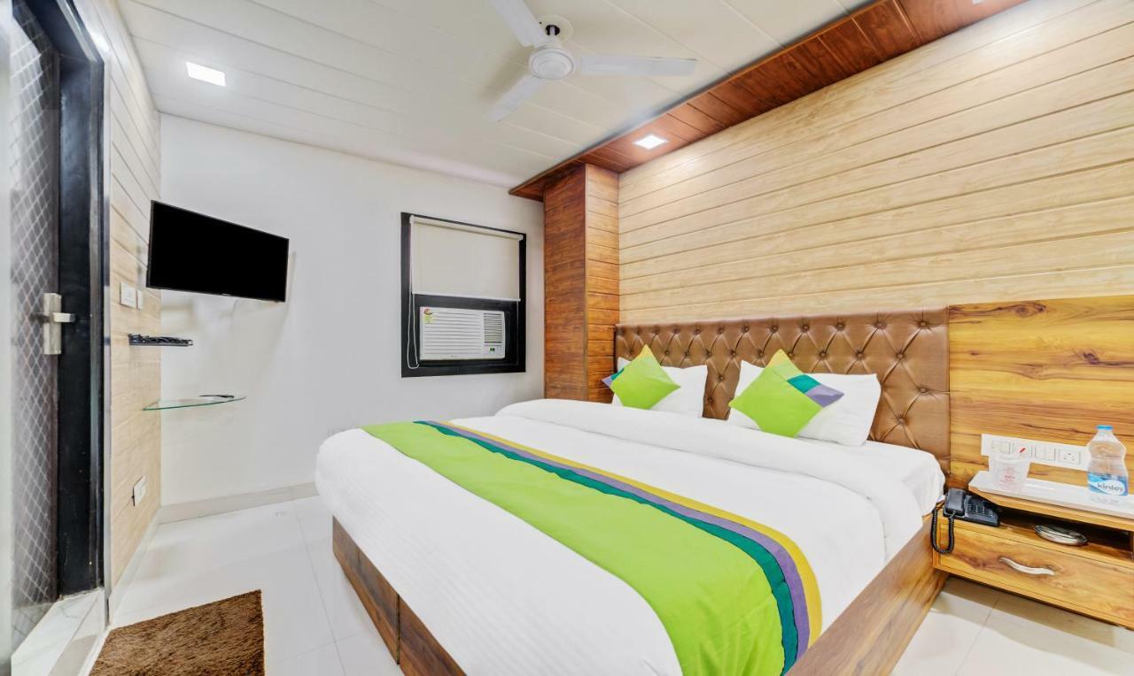 Hotel Nysha Palace Near Igi Airport