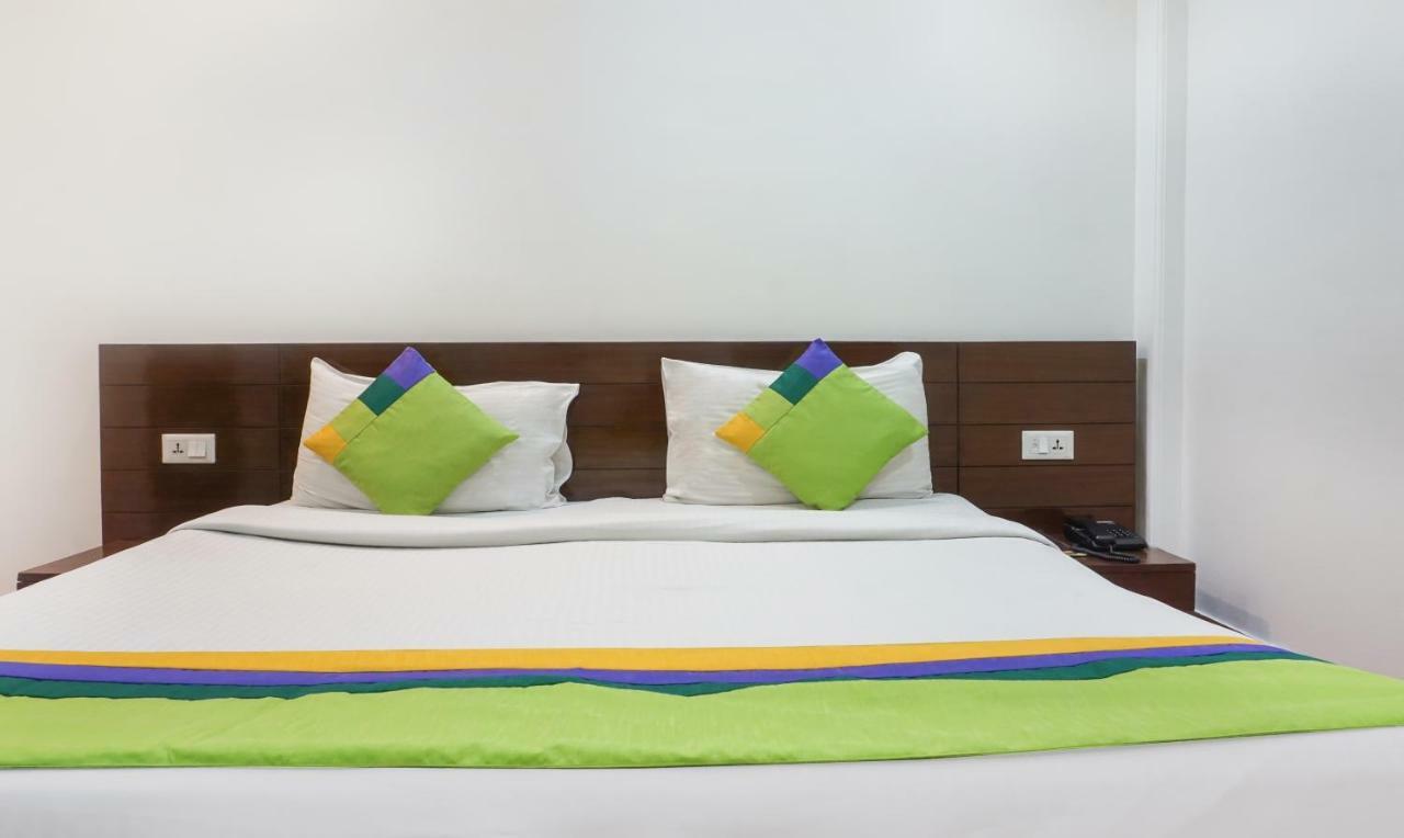 Hotel The Pearl- A Royal Residency New Delhi