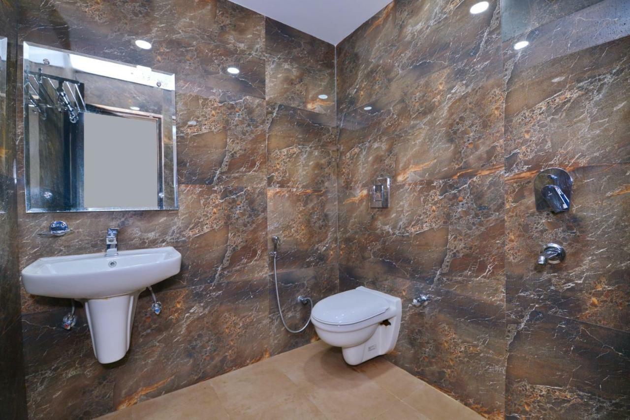 Kabeer New @ New Railway Station Hotel Delhi (National Capital Territory of India)