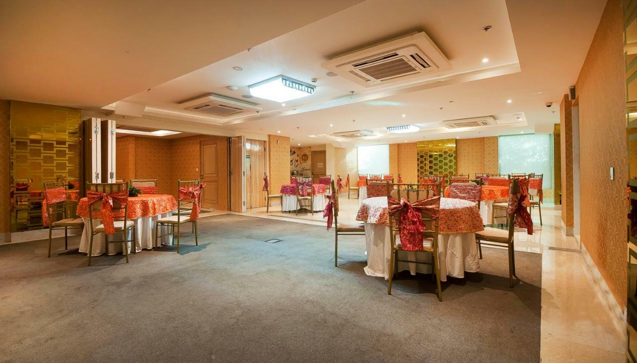 The Orion Plaza - Nehru Place 4*