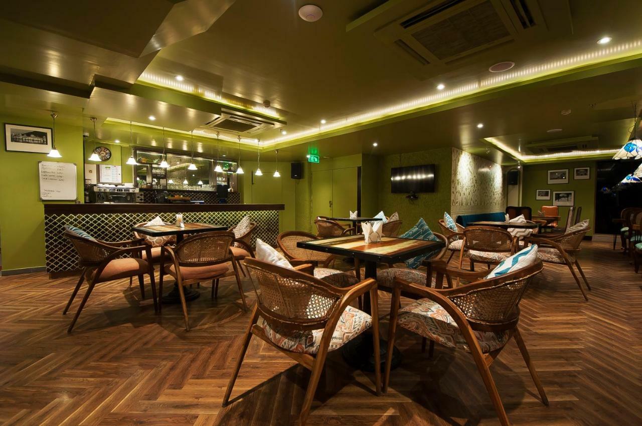 Hotel The Orion Plaza - Nehru Place