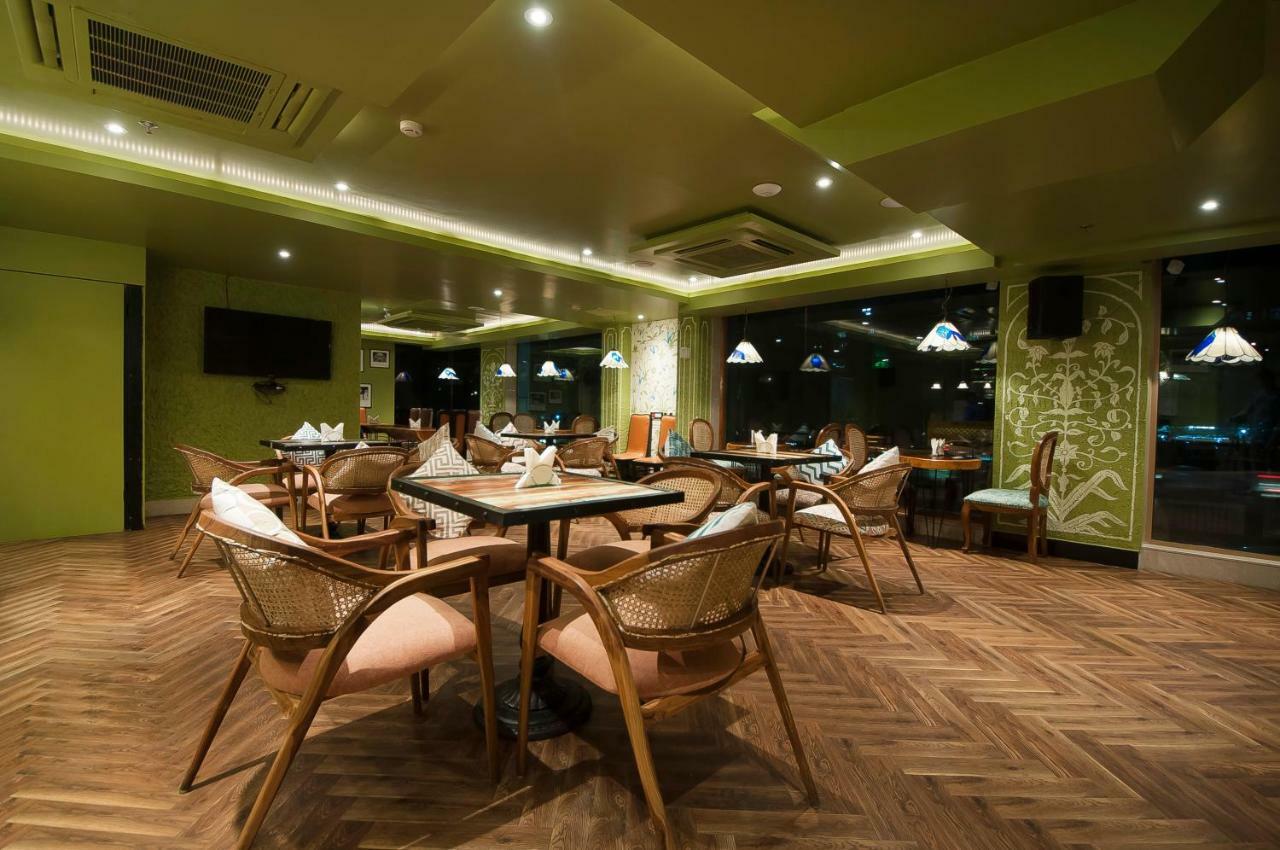 The Orion Plaza - Nehru Place 4* New Delhi