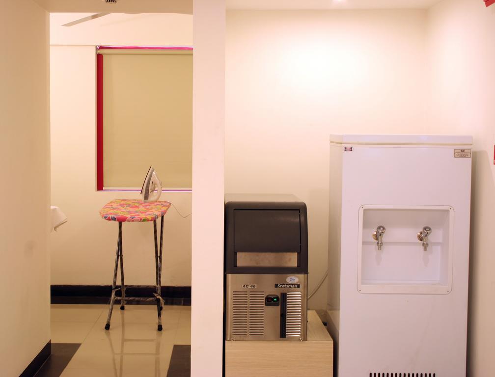 Red Fox By Lemon Tree Hotels, East Delhi (National Capital Territory of India)