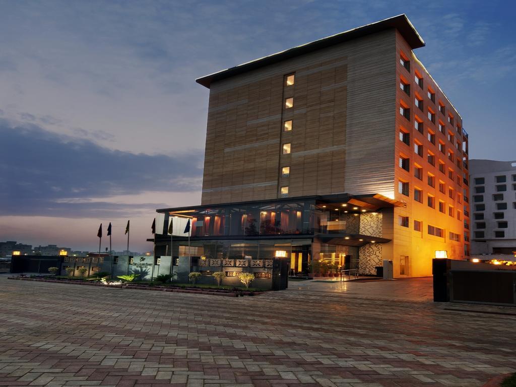 Hotel The Golden Palms & Spa, Delhi Nova Deli