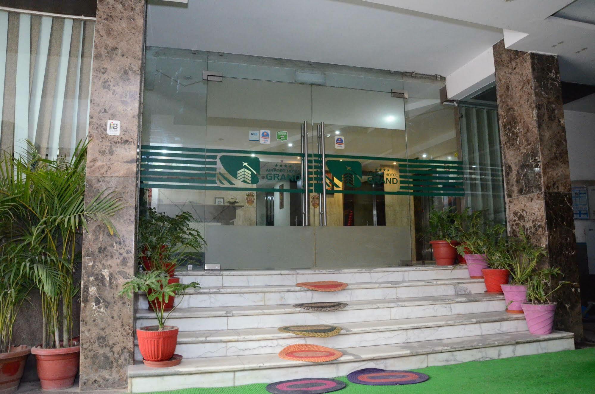Airport Hotel Grand By Fantasia Hotel 4*