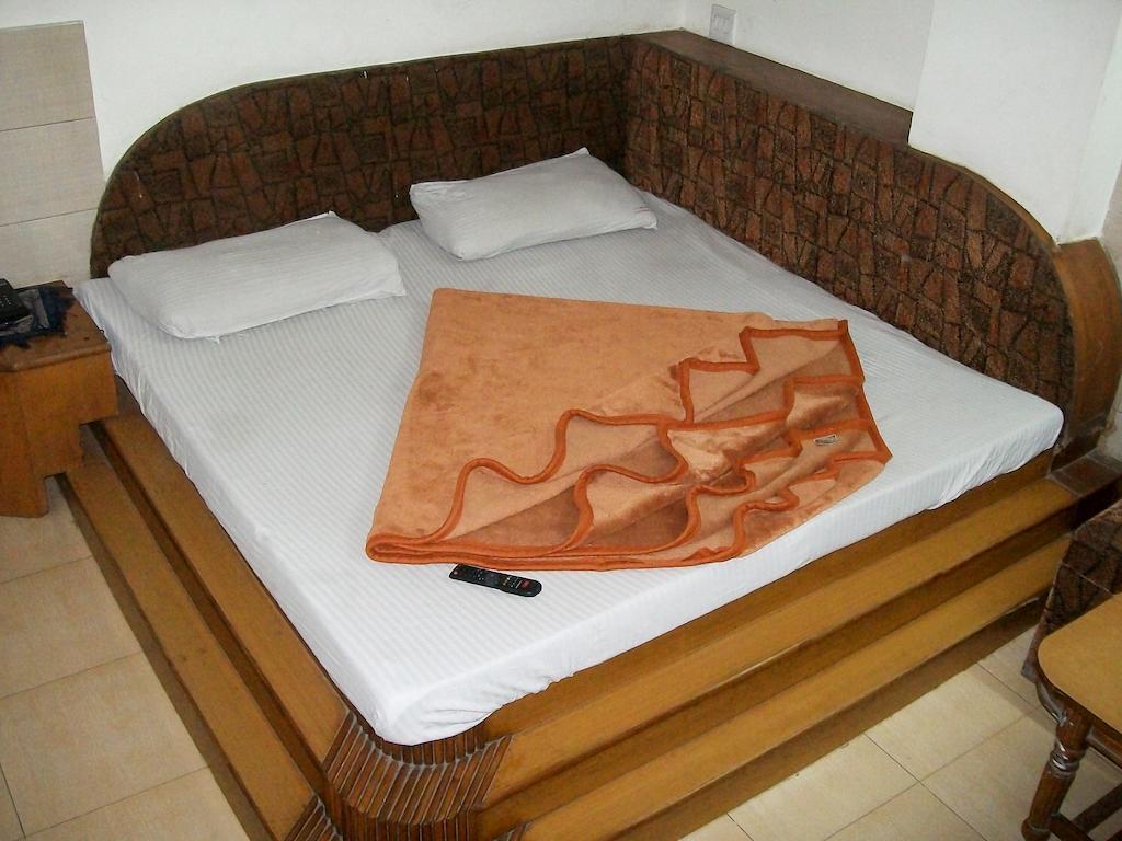 Milan Continental Delhi (National Capital Territory of India)