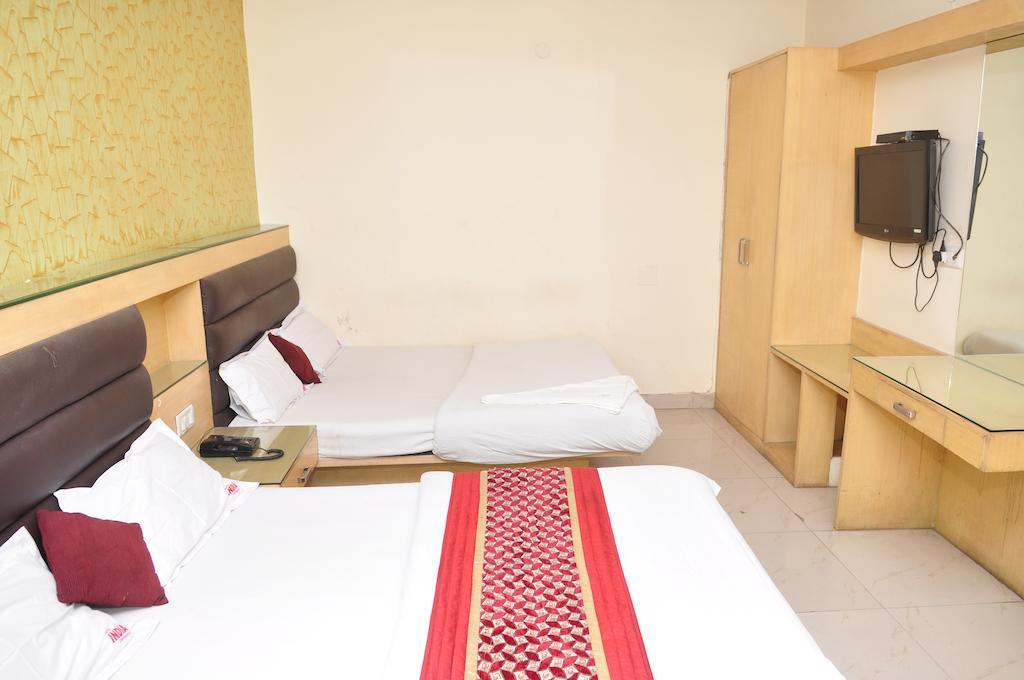 Hotel Hotel India Continental 3*