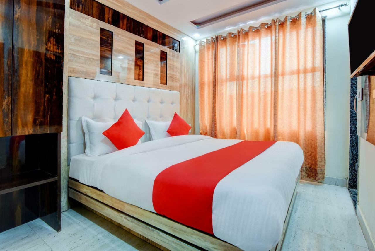 Delhi Hotel