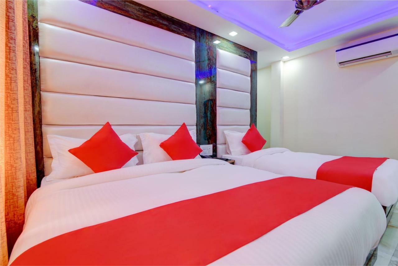 Hotel Delhi 3*