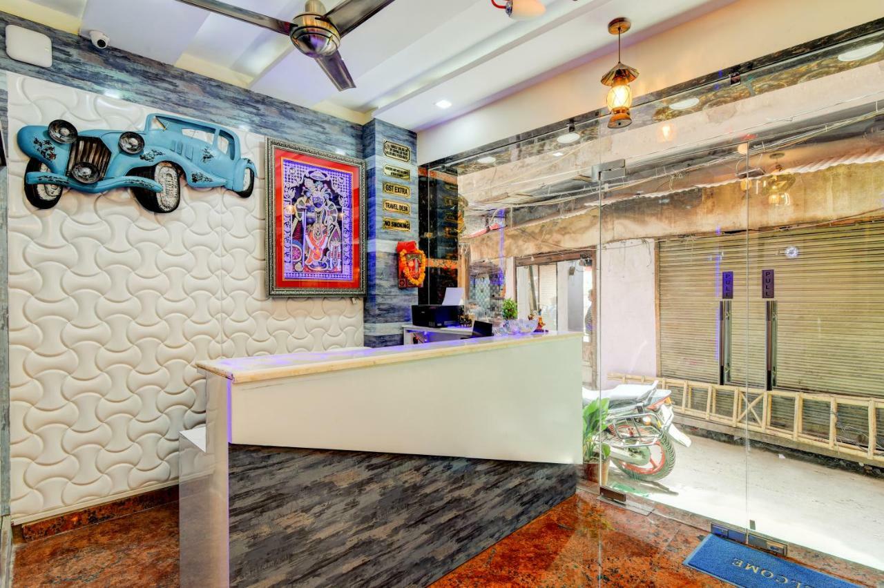 Delhi Hotel