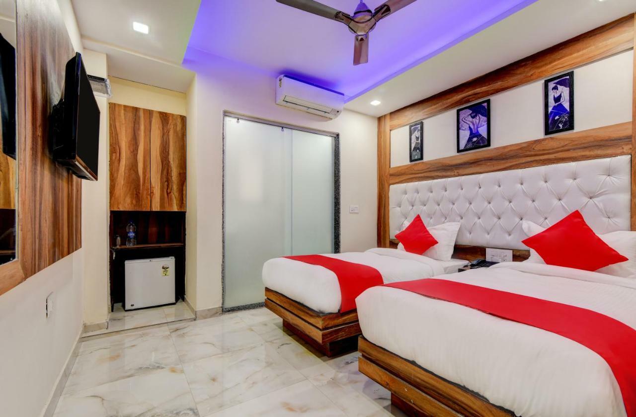 Hotel Delhi 3*