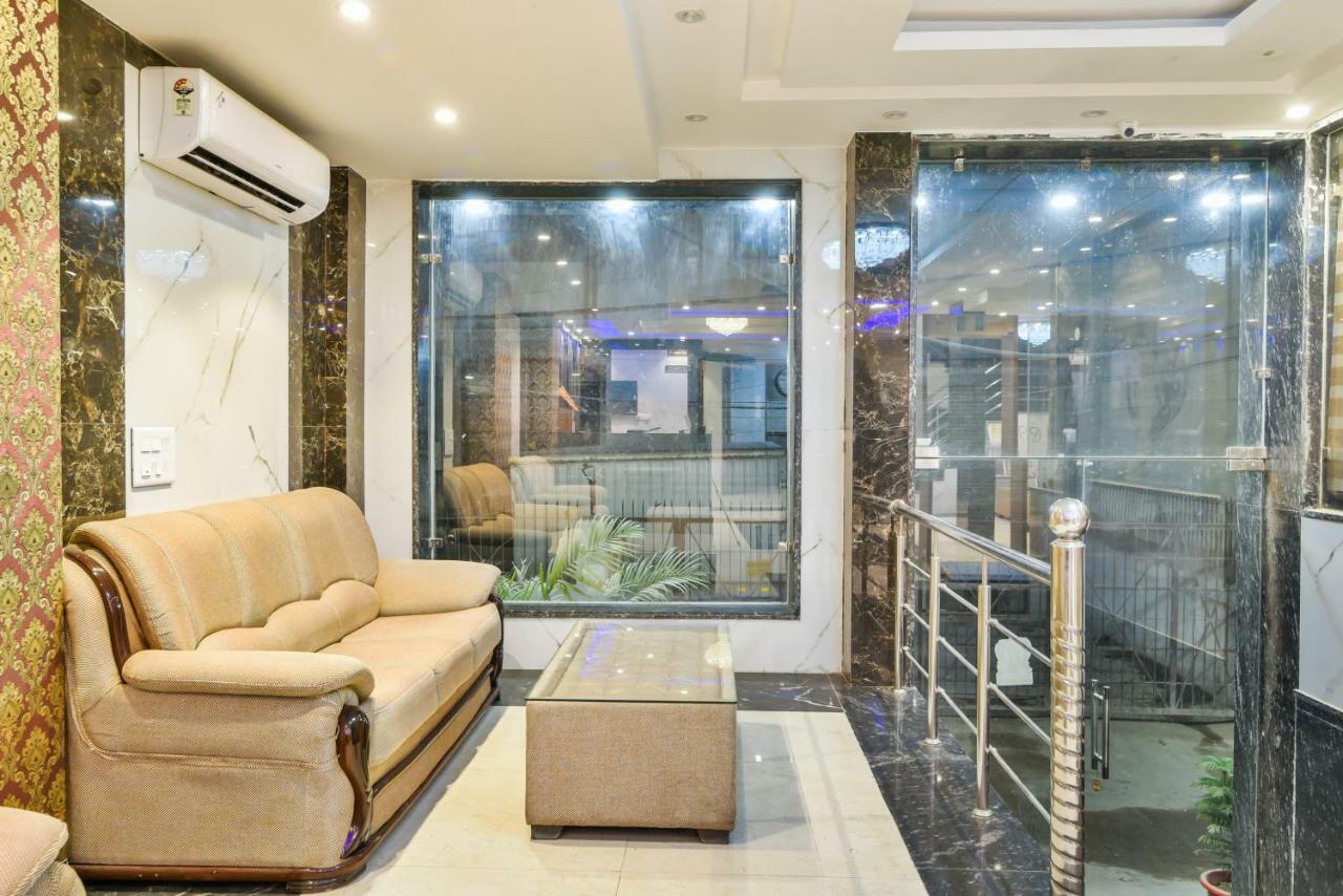 Hotel Olivia Entrance Delhi Airport Mahipalpur