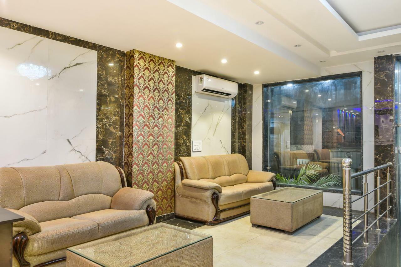 Hotel Olivia Entrance Delhi Airport Mahipalpur 3*
