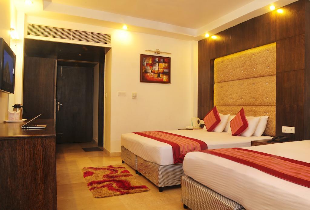 City Heights Hotel