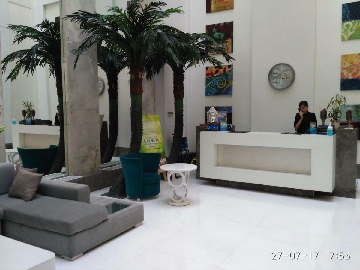 The Ashtan Sarovar Portico Hotel New Delhi