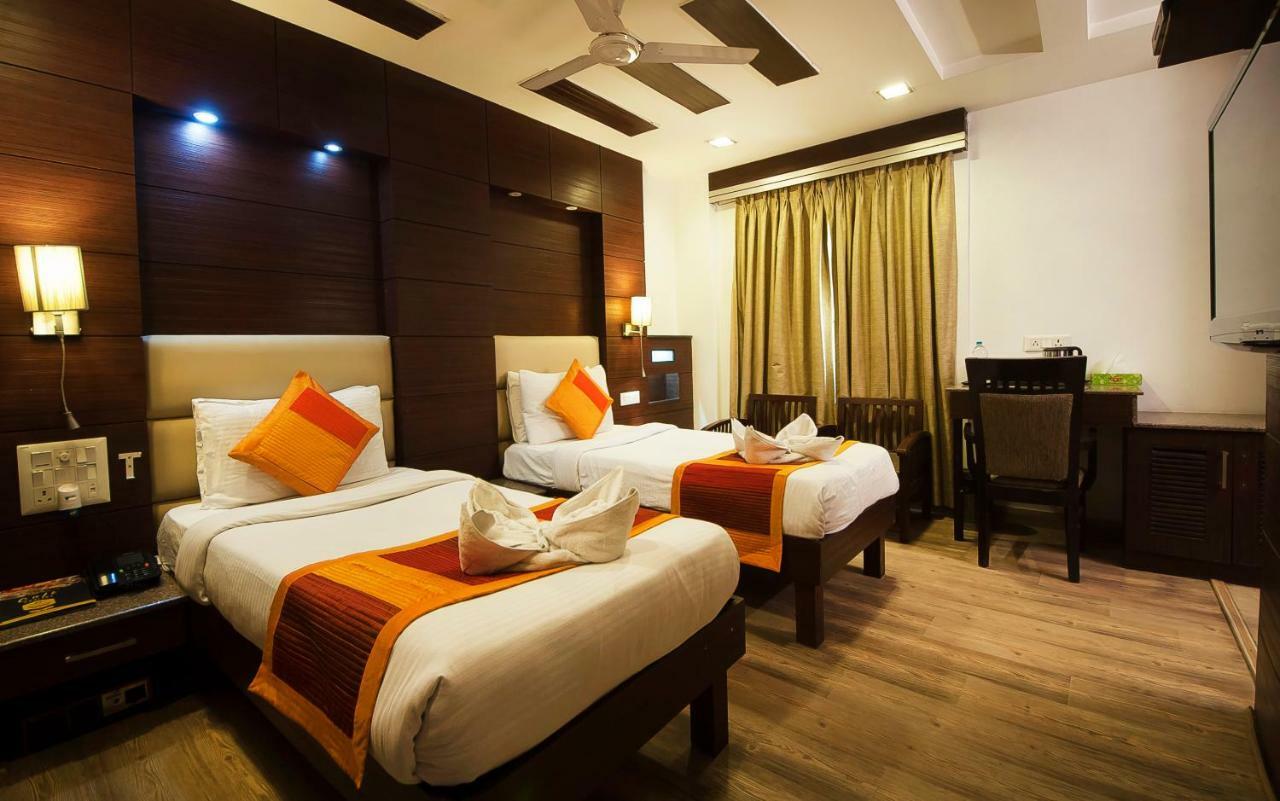 Amaltas International - Delhi-16 Hotel