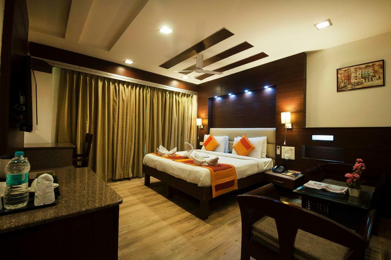Amaltas International - Delhi-16 Hotel