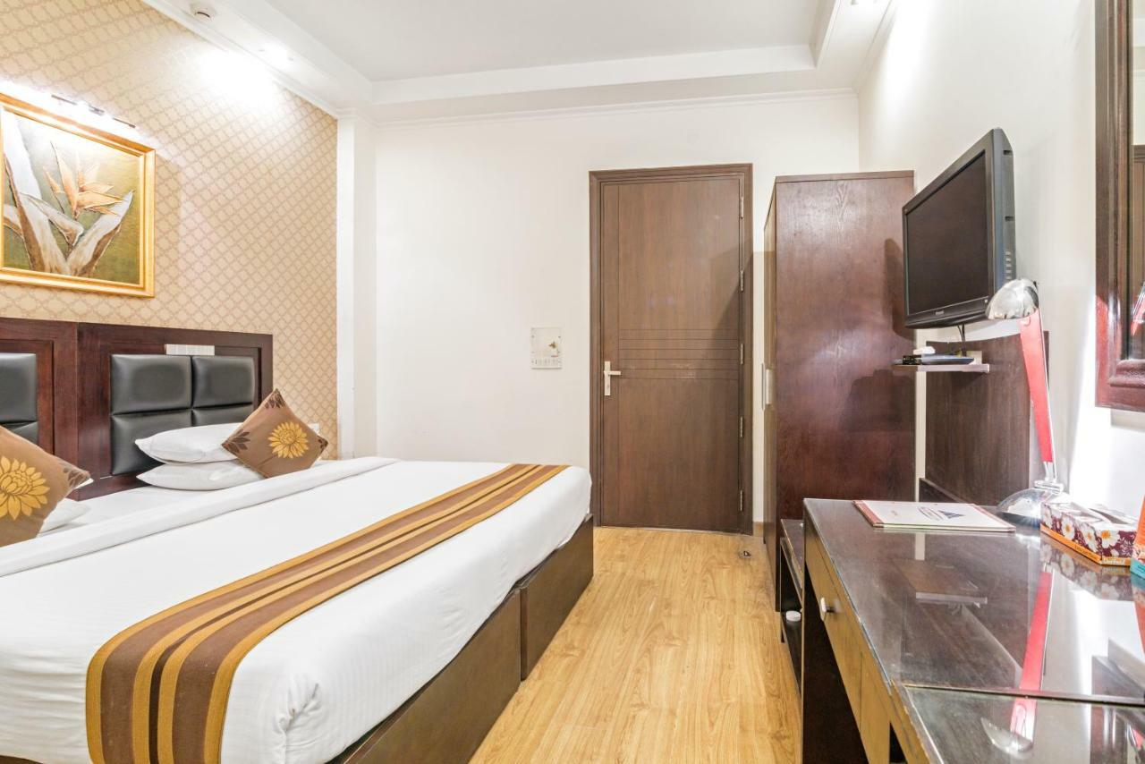 Hotel Royal On Sohna Road