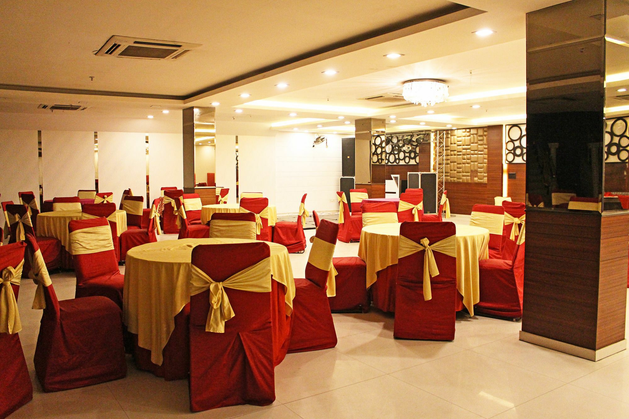 Fabexpress Le Grand Hotel 3*