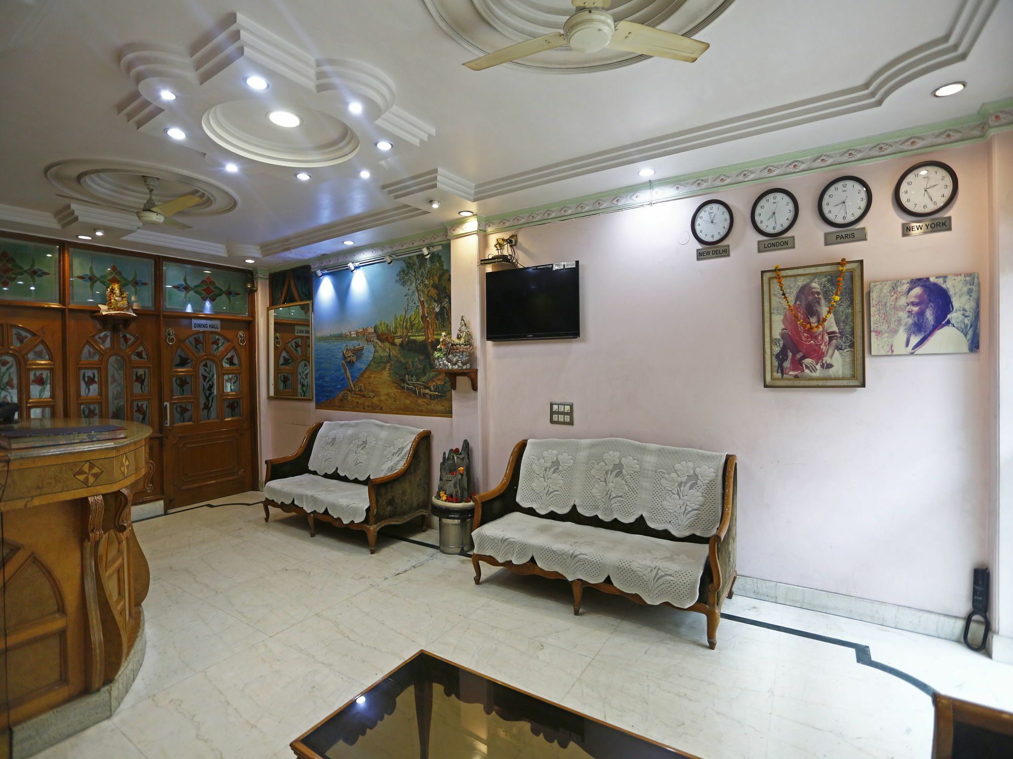 Super O Blue Sapphire Delhi Hotel