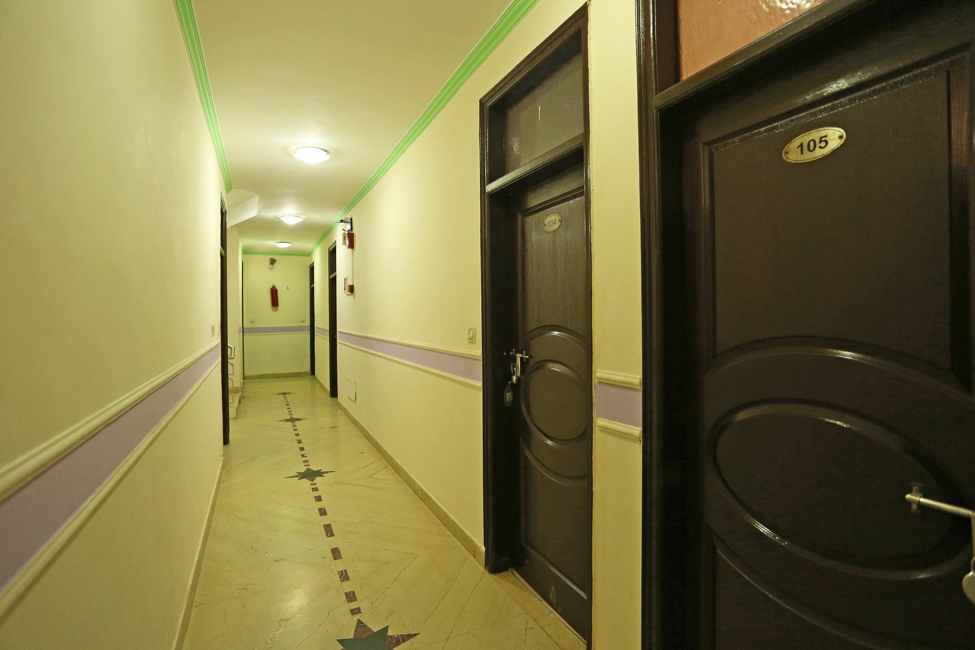 O Aura Palace Deluxe Hotel 4*