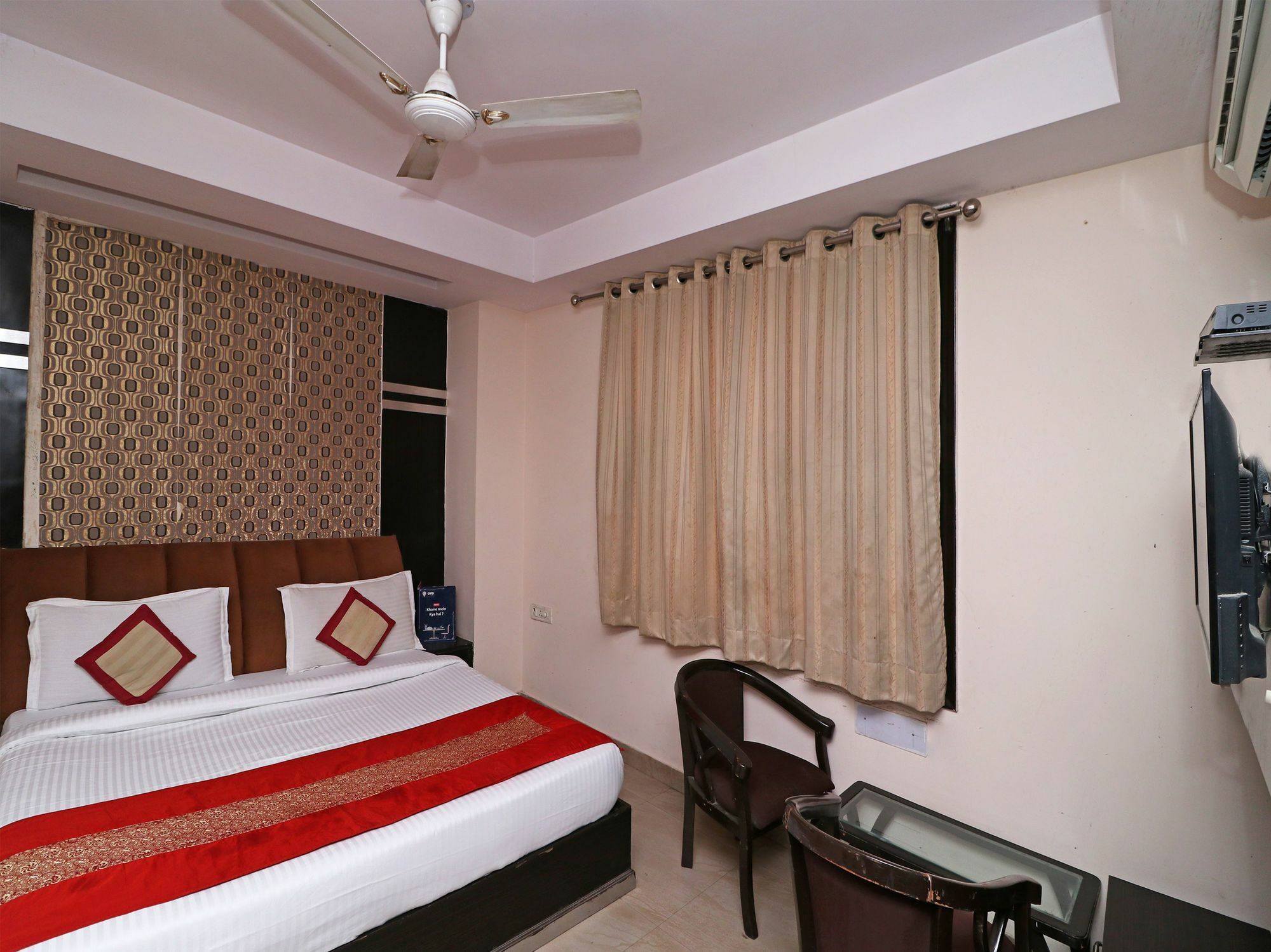 Hotel Blue Pearl - Free Airport Pick Up New Delhi