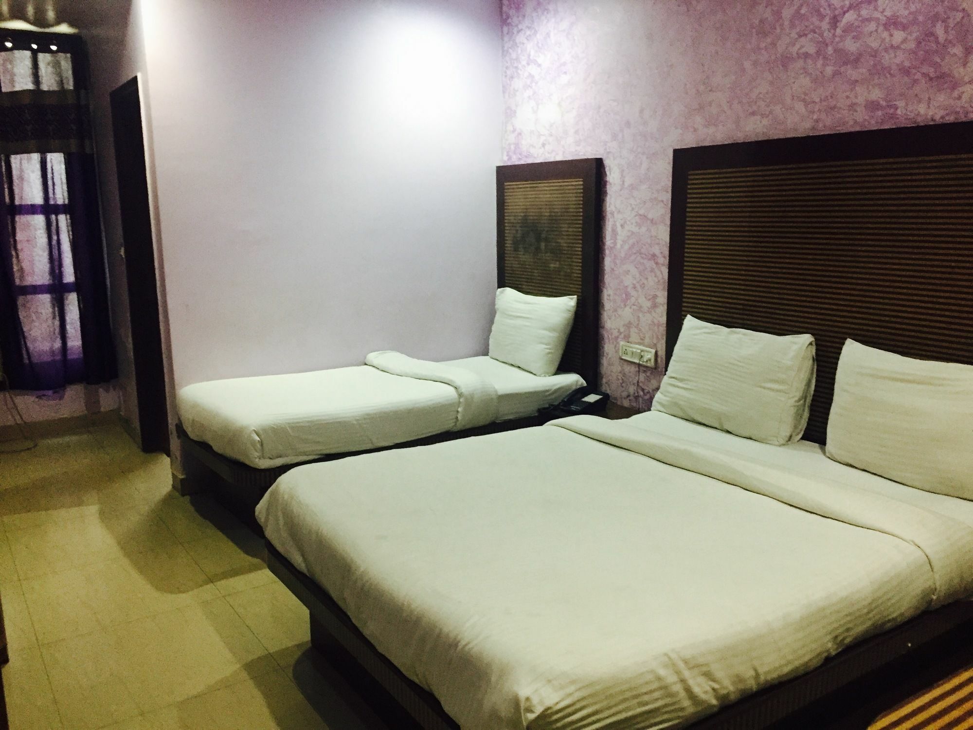 Star - Budget Friendly Hotel