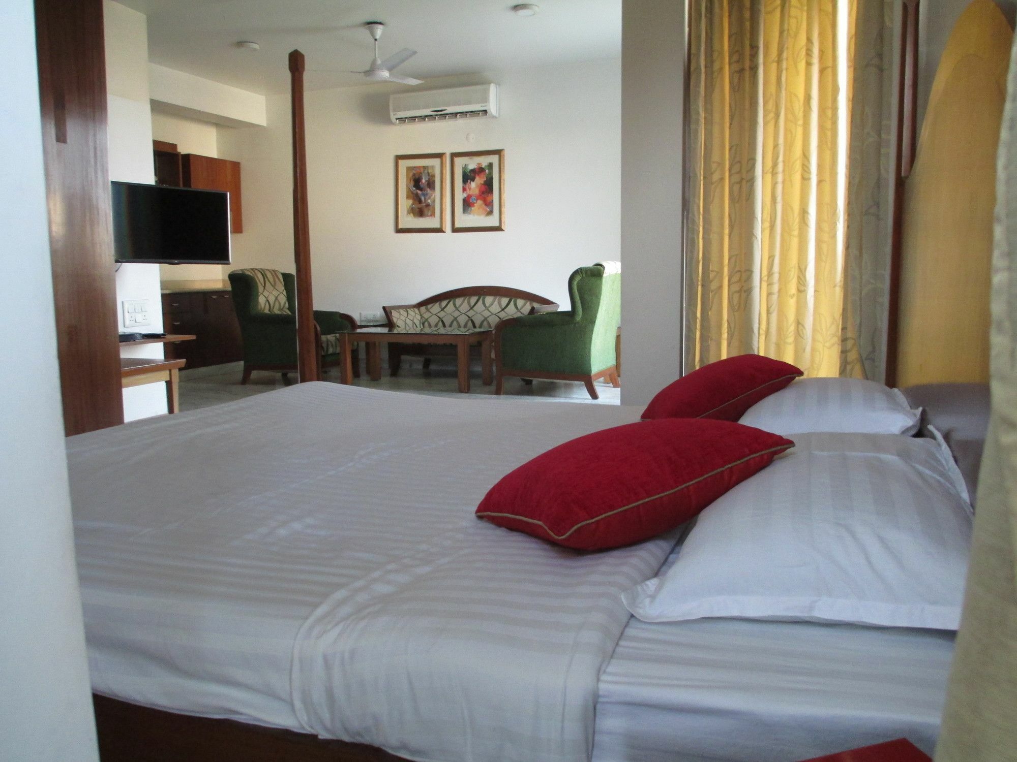 East End Retreat 3*