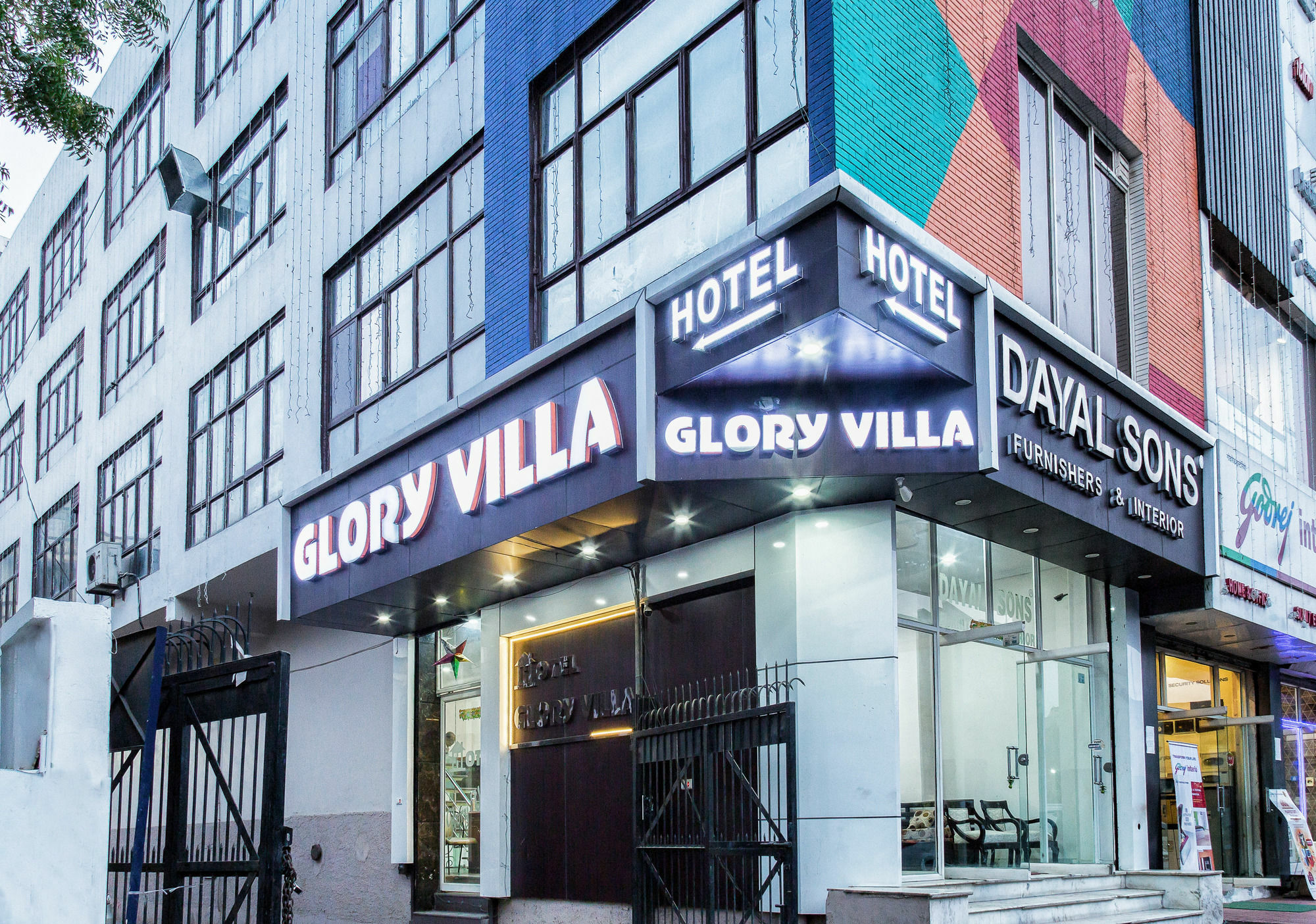 Hotel Capital O 23188 Glory New Delhi