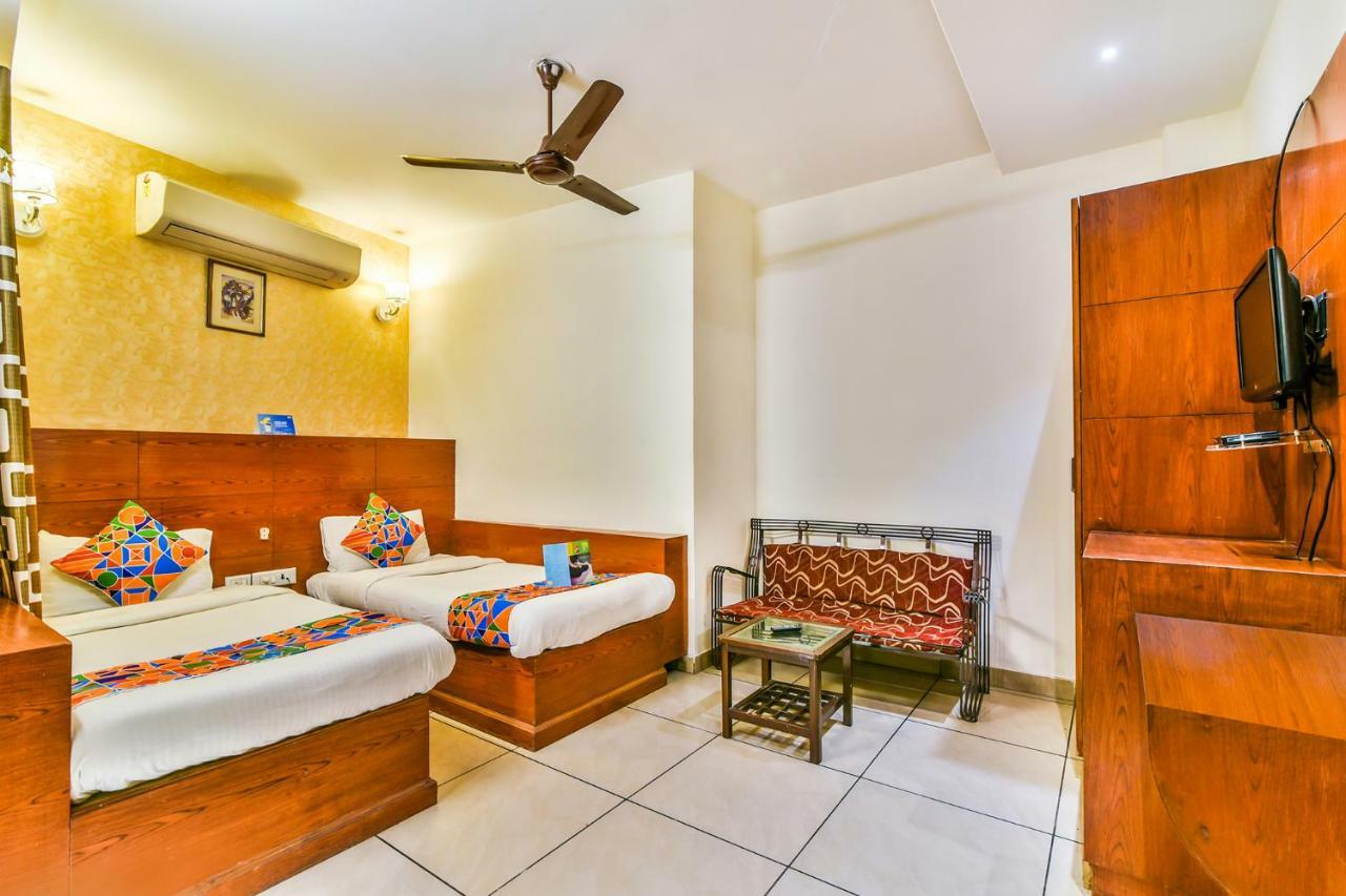 Fabexpress Le Grand Hotel New Delhi