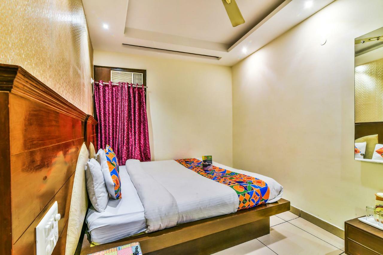 Fabexpress Le Grand Hotel New Delhi