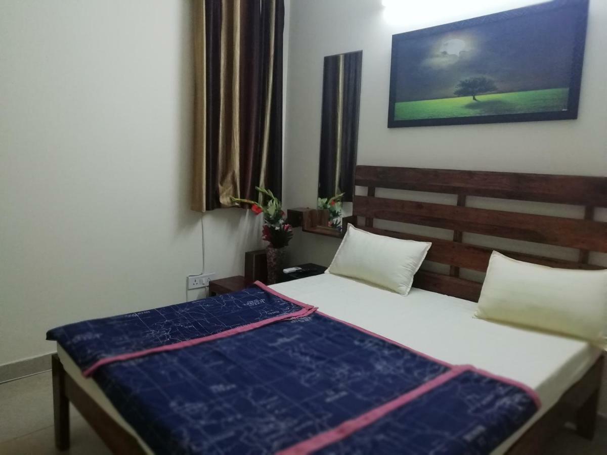 The Raveesh E24 - 2bhk Serviced *